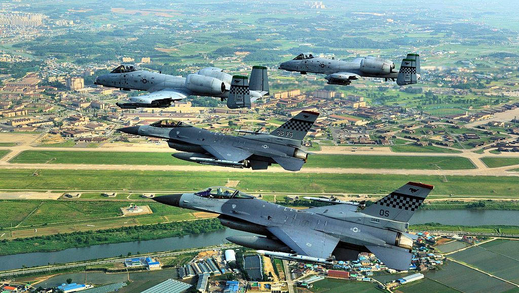Jatos da USAF baseados na Coreia do Sul durante exercício Red Flag. Foto: Judd Fancher