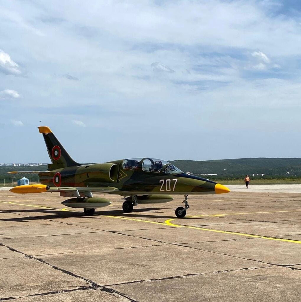 L-39 Albatros ganha nova vida para voar ao lado do F-16