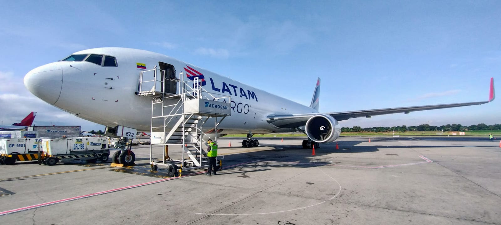 Boeing 767BCF para transporte de carga. Foto: Latam