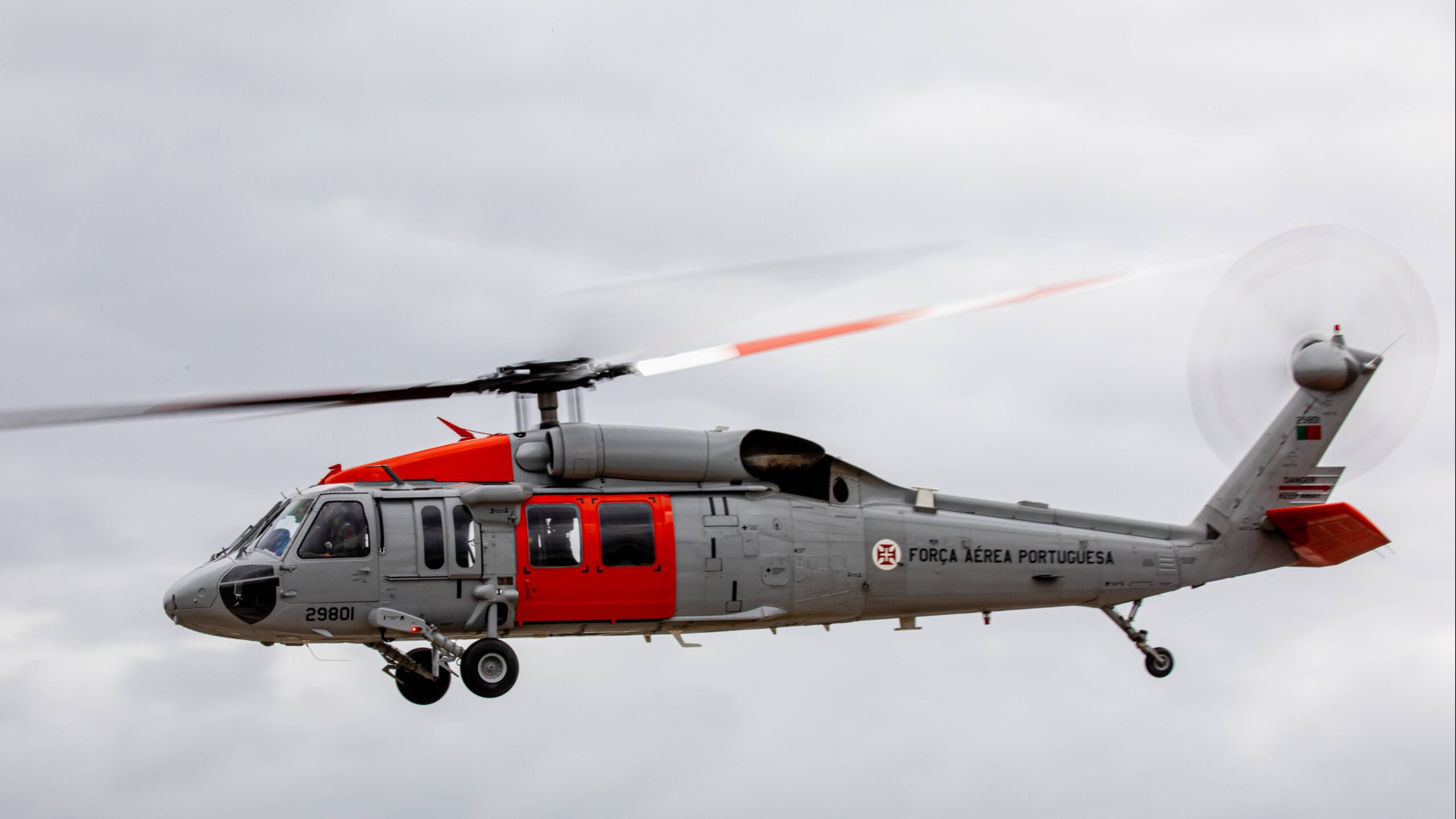 Portugal investe em helicópteros para combate a incêndios florestais