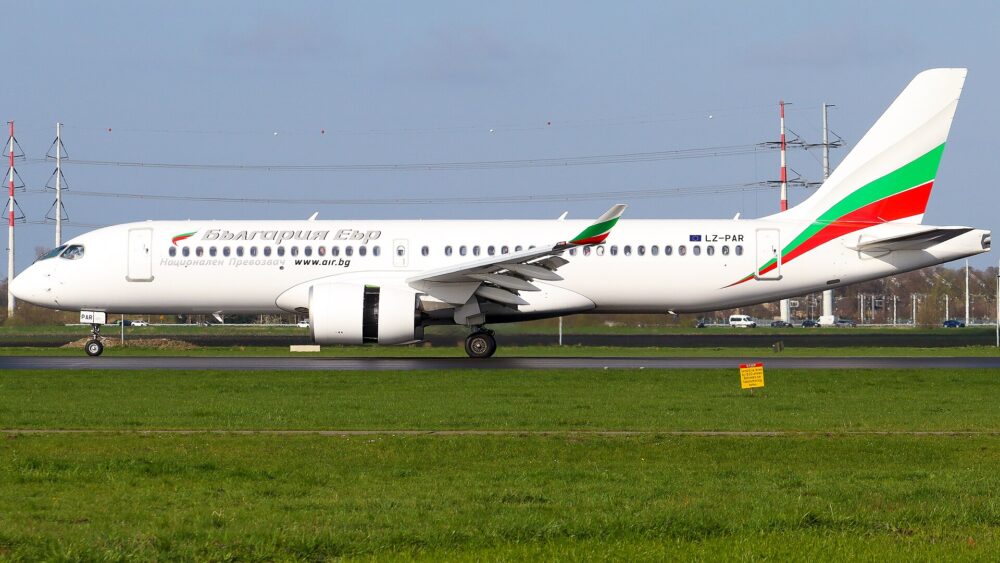 Airbus A220 da Bulgaria Air, semelhante ao modelo que tem apresentado histórico controverso