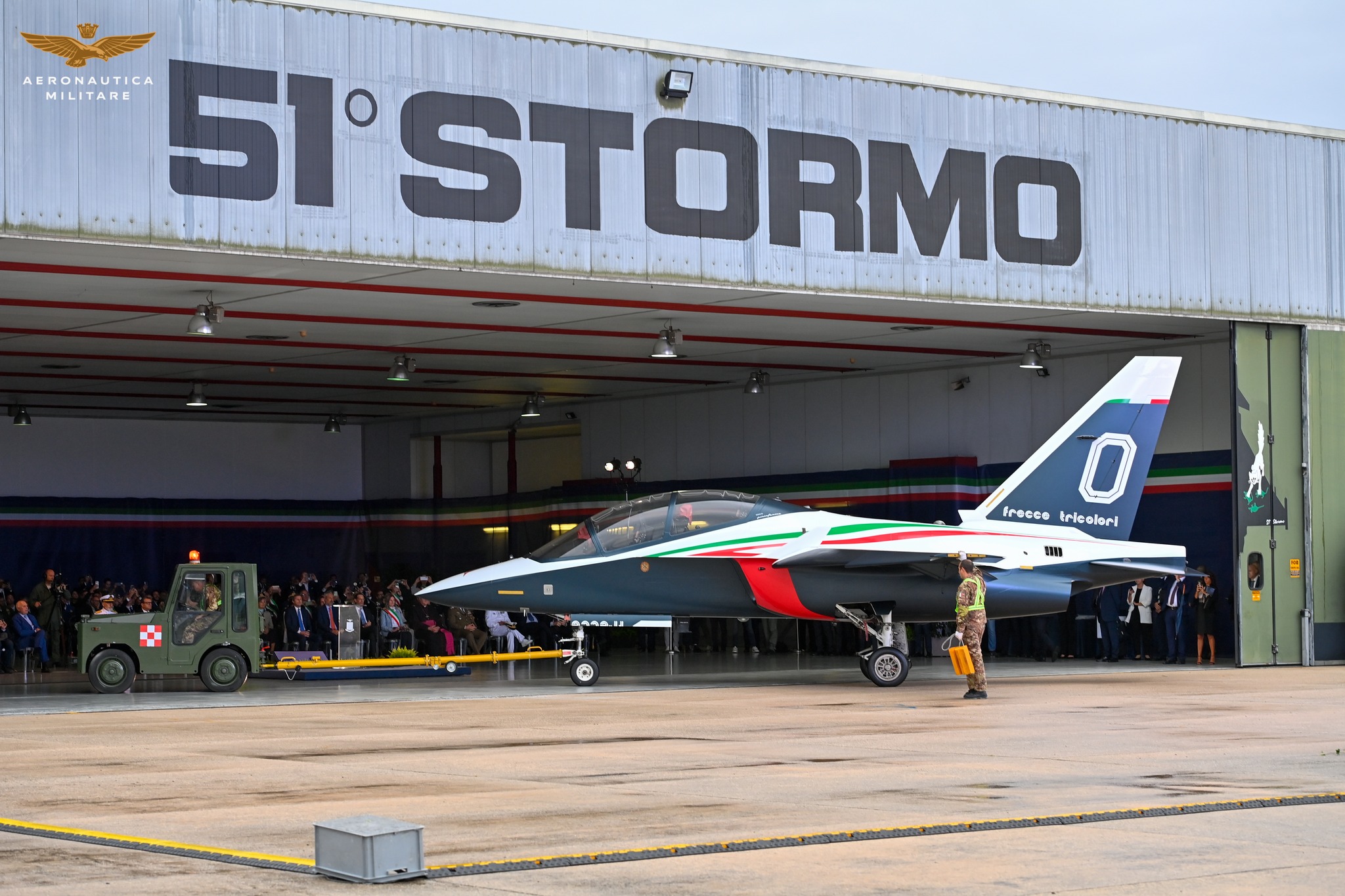 Frecce Tricolori vai voar o M-346