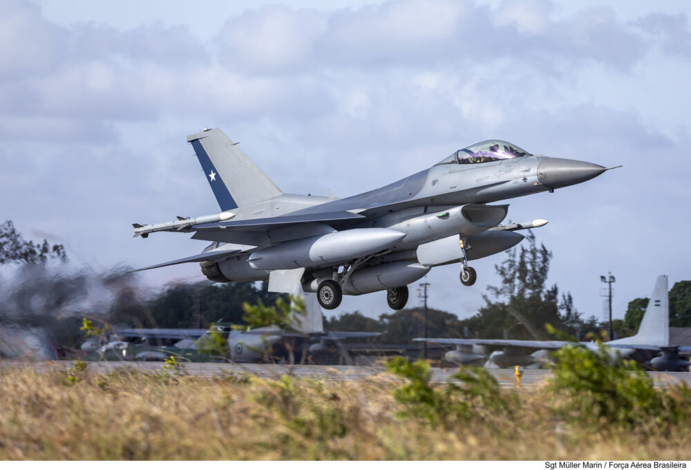 F-16 do Chile durante decolagem na CRUZEX 2024. Foto: Muller Marin