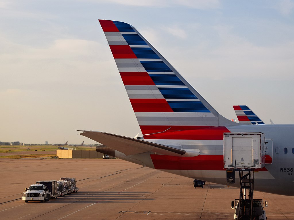 American Airlines suspende todos os voos na véspera de Natal