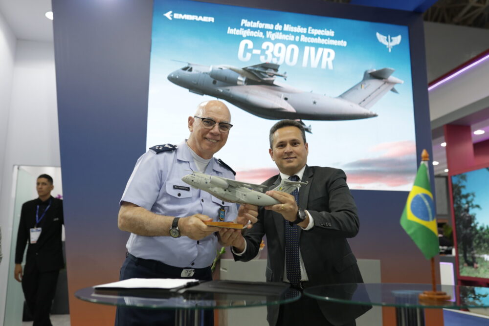Brasil quer nova versão do KC-390