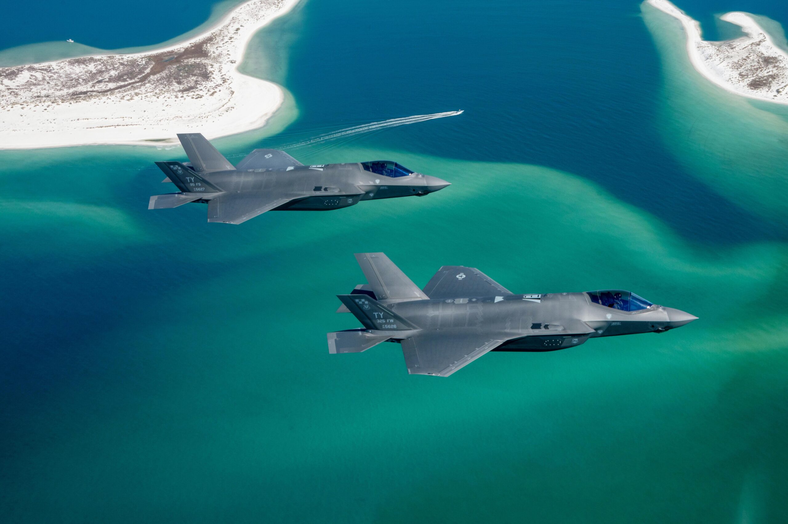 Caças F-35A da USAF. Foto: Betty R. Chevalier