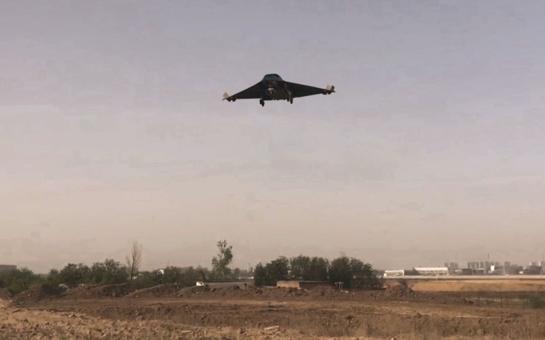 Novas fotos revelam detalhes do jato chinês de sexta geração