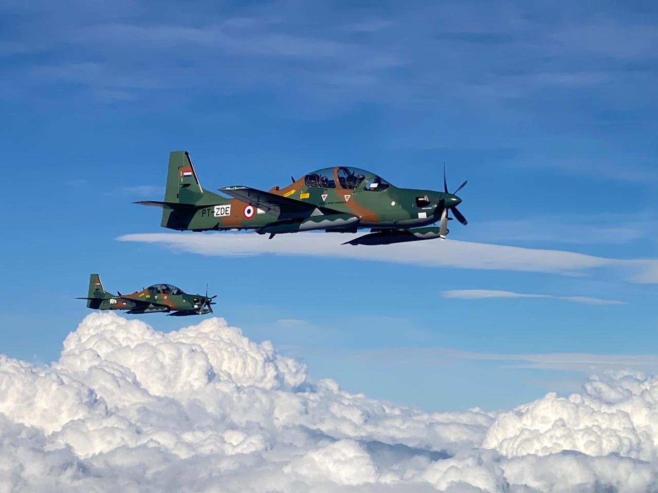 Com financiamento do BNDES, Paraguai recebe o Super Tucano