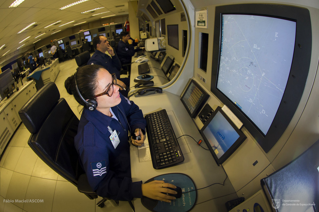 Brasil vai reduzir pela metade espaçamento entre aeronaves sobre o Atlântico