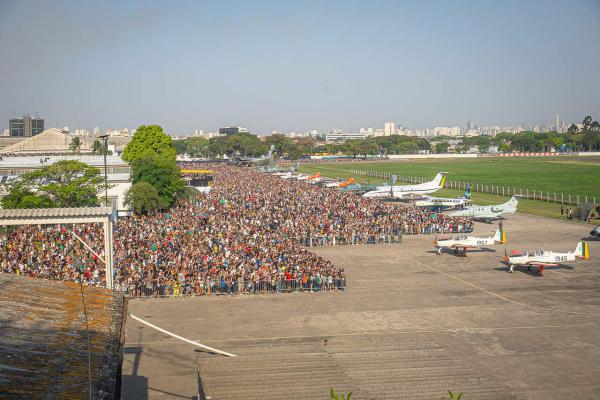 Domingo Aéreo em São Paulo já reuniu mais de 200 mil pessoas em 2024
