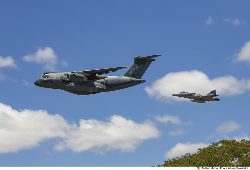 Confira quais deputados e senadores votaram contra ampliar investimentos em defesa