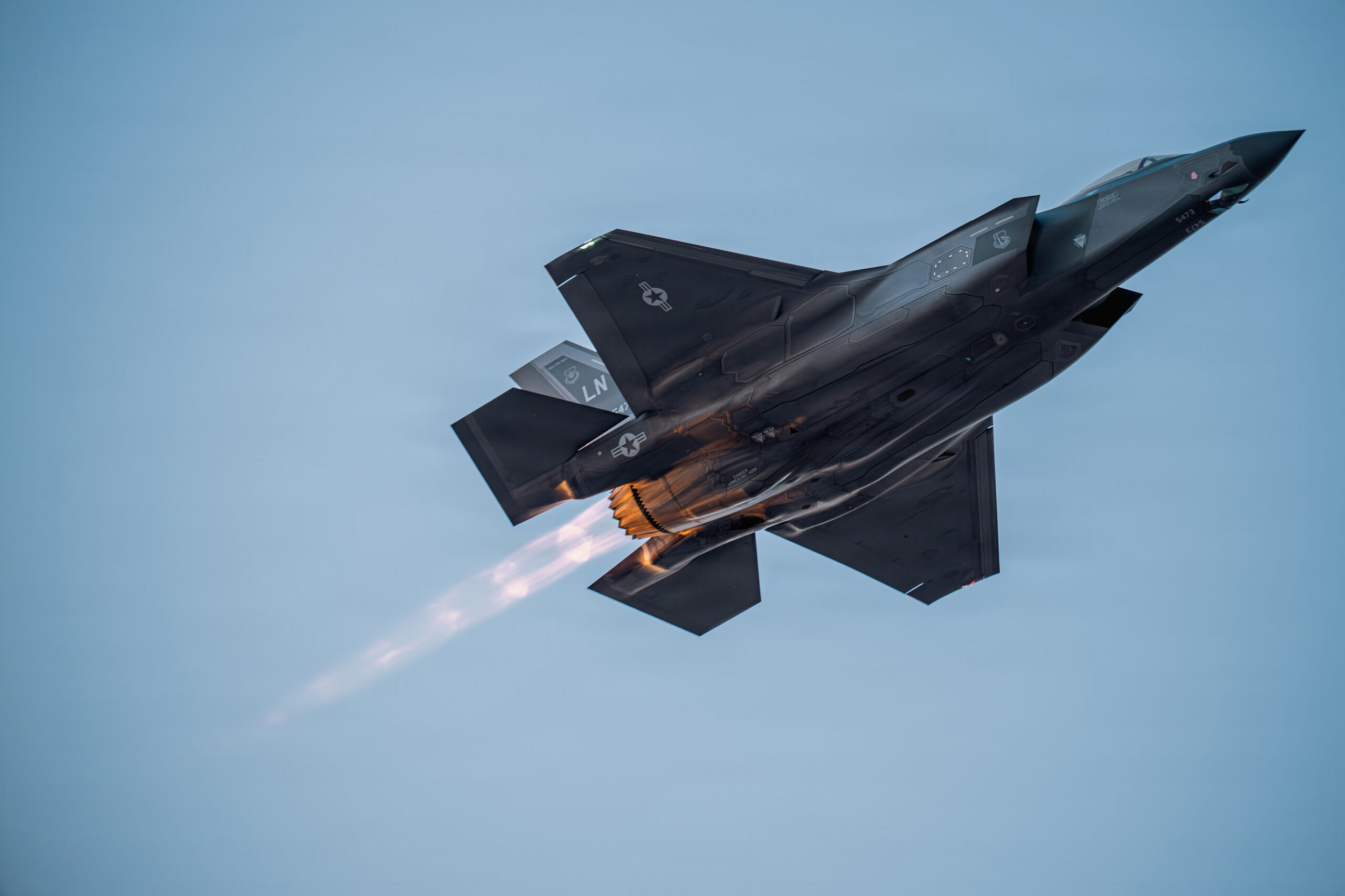 Caça F-35A durante a Operação Epic Fury. Foto: USAF
