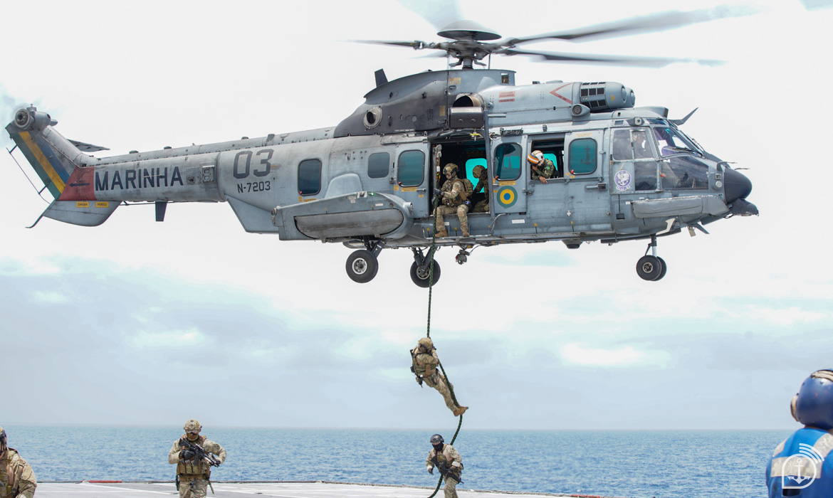 UH-15 Super Cougar. Foto: Marinha do Brasil