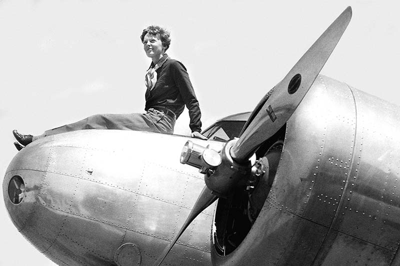 Há 83 anos, Amelia Earhart se tornava uma lenda da aviação 