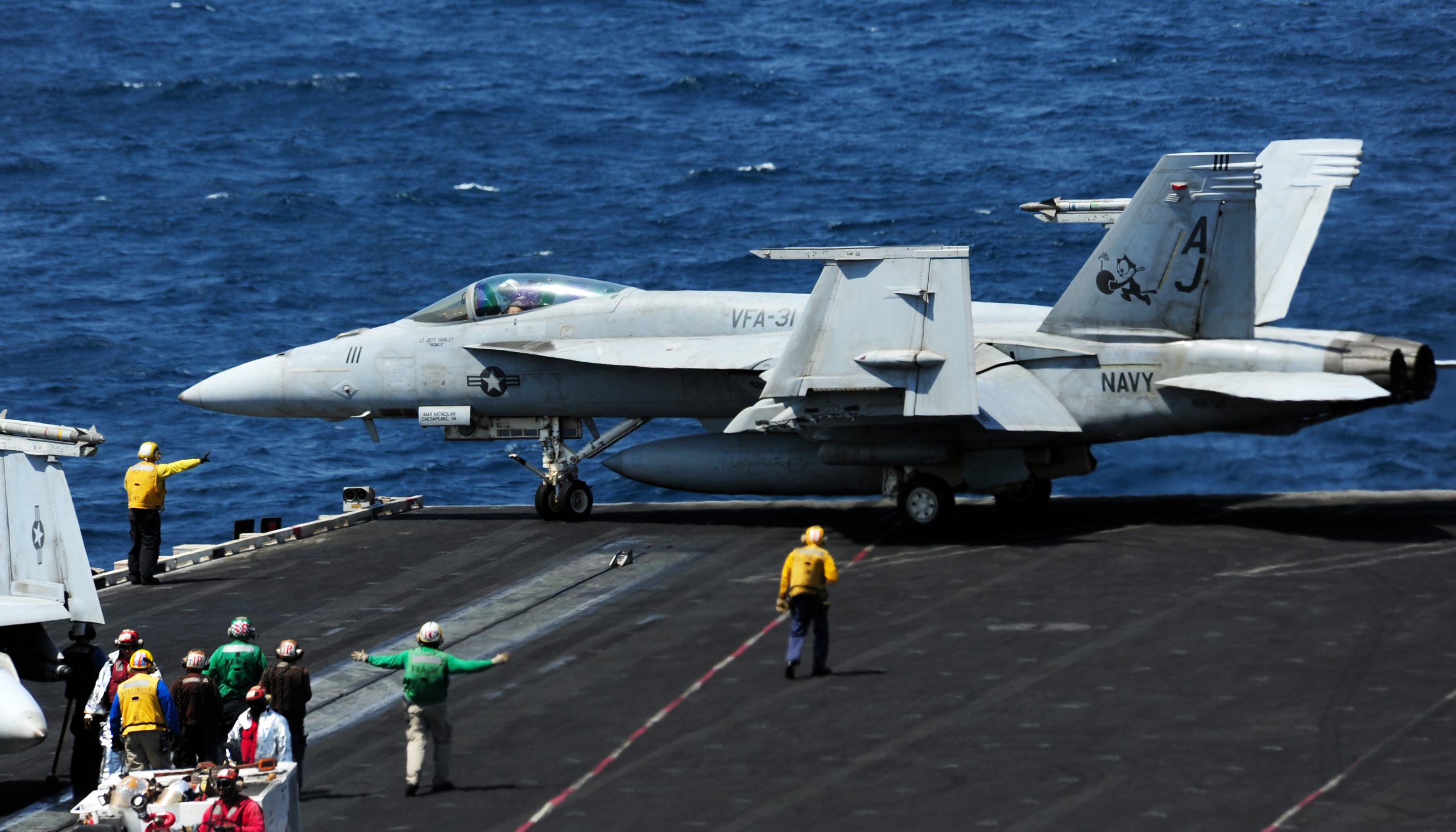 O F/A-18E Super Hornet é atualmente o caça padrão dos porta-aviões da US Navy. Foto: Joshua Card