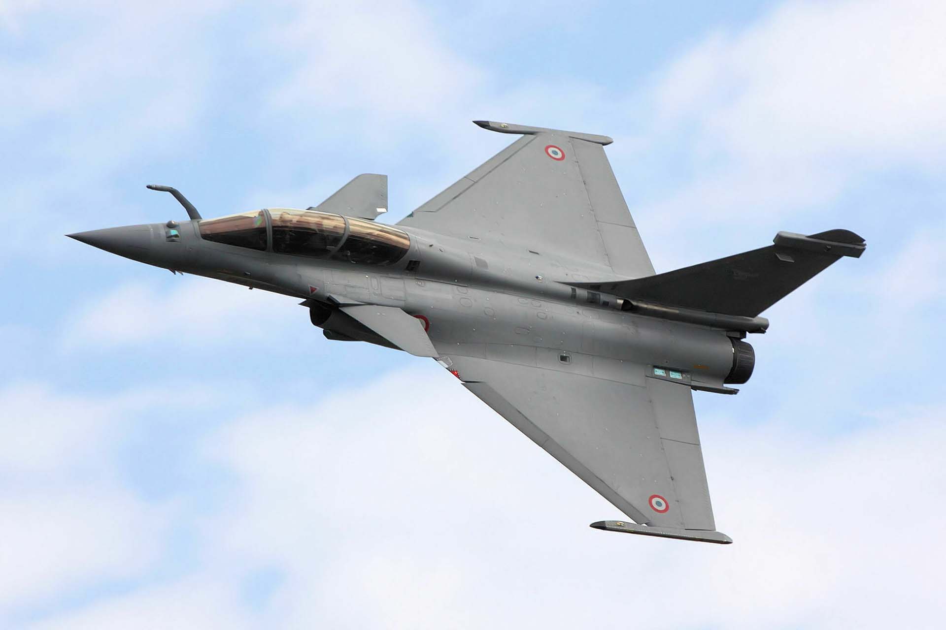 Grécia vai gastar US$ 2,35 bi em 18 caças Rafale