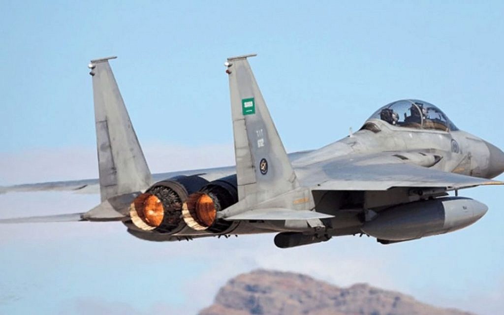F-15E da USAF recebem asas usadas pelos sauditas