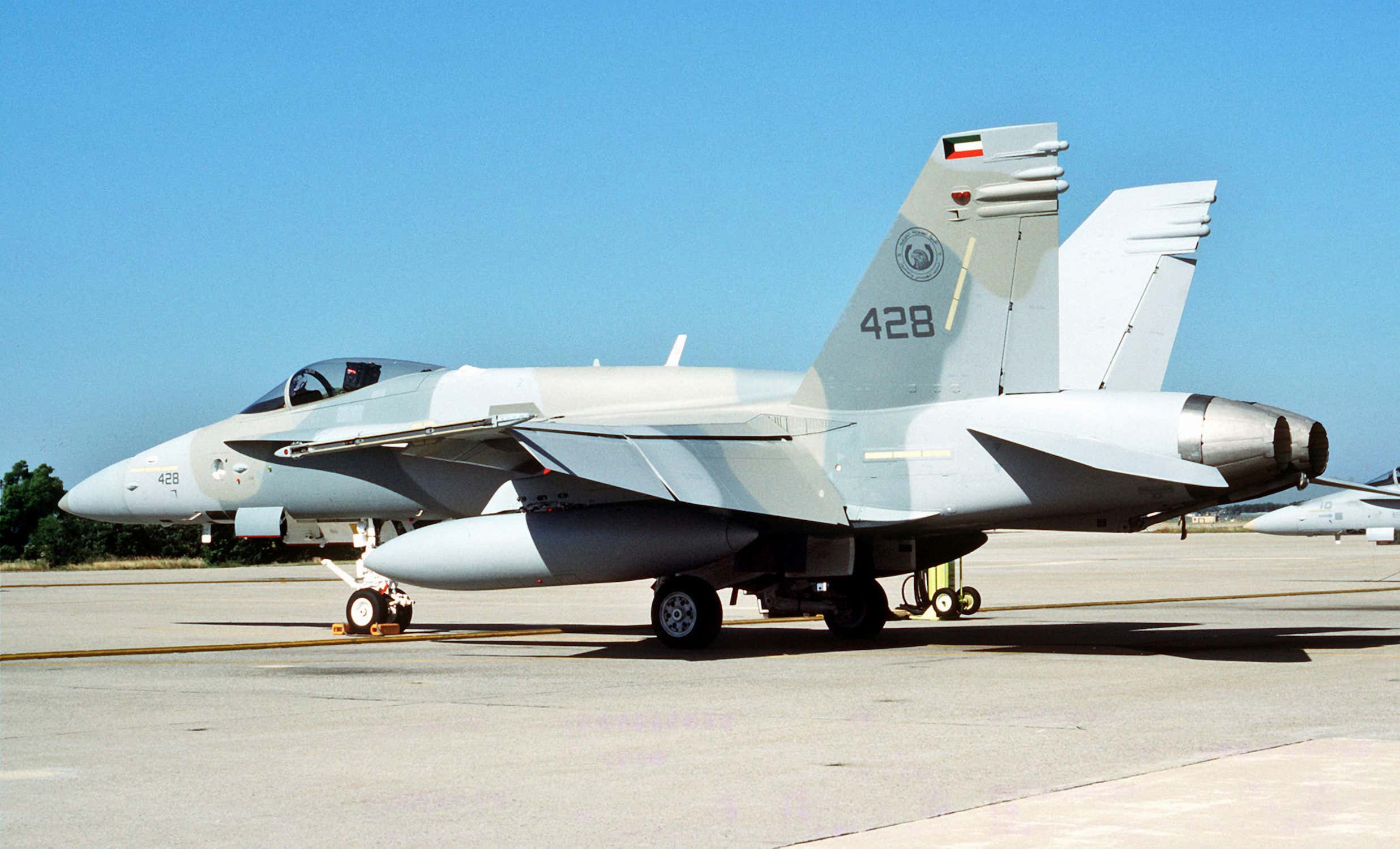 Kuwait deve vender seus caças F-18C/D Hornet - Revista Asas