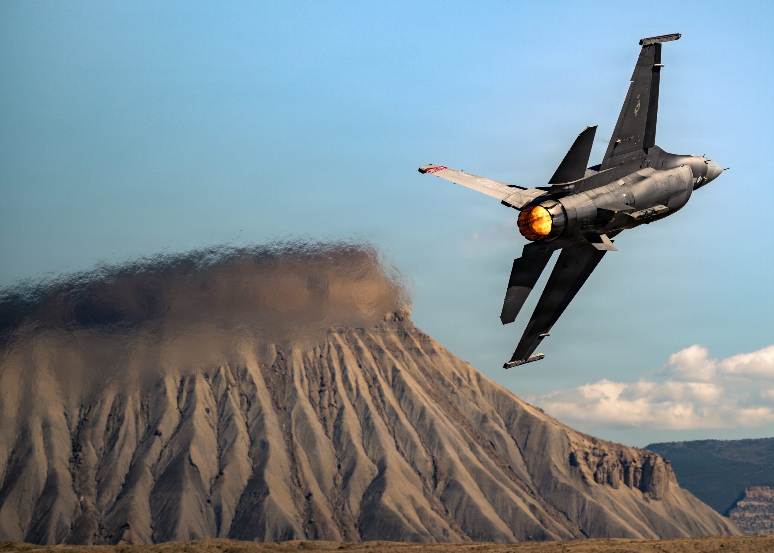 F-16 da US Air Force. Foto: Steven Cardo