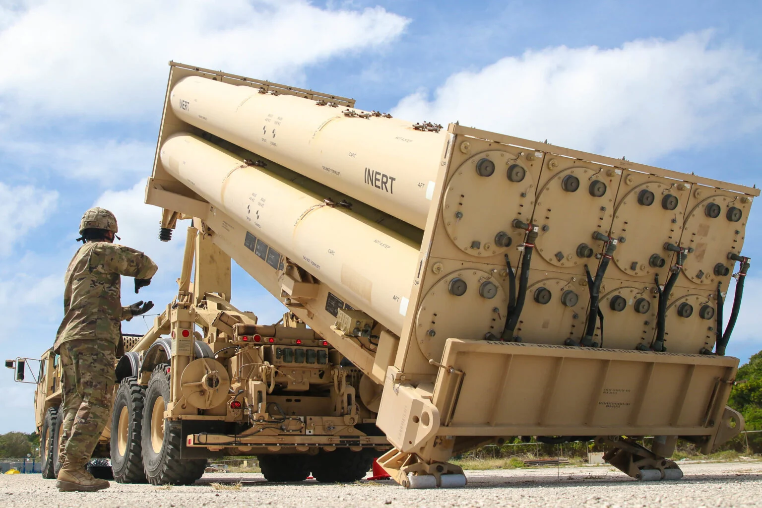 Sistema de defesa aérea THAAD. Foto: US Army