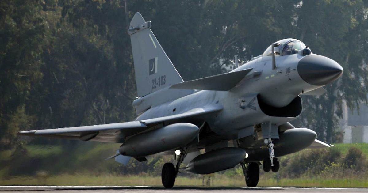 Caça J-10 paquistanês. Foto: Força Aérea do Paquistão