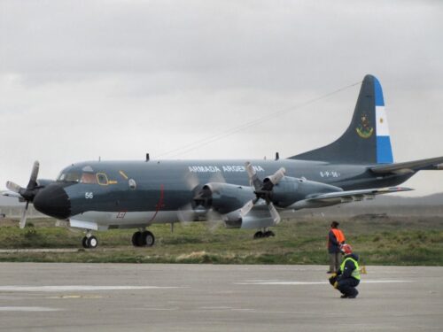 Foto: P-3B Orion da Armada Argentina de quando ainda estavam em operação. Foto via Armada Argentina.